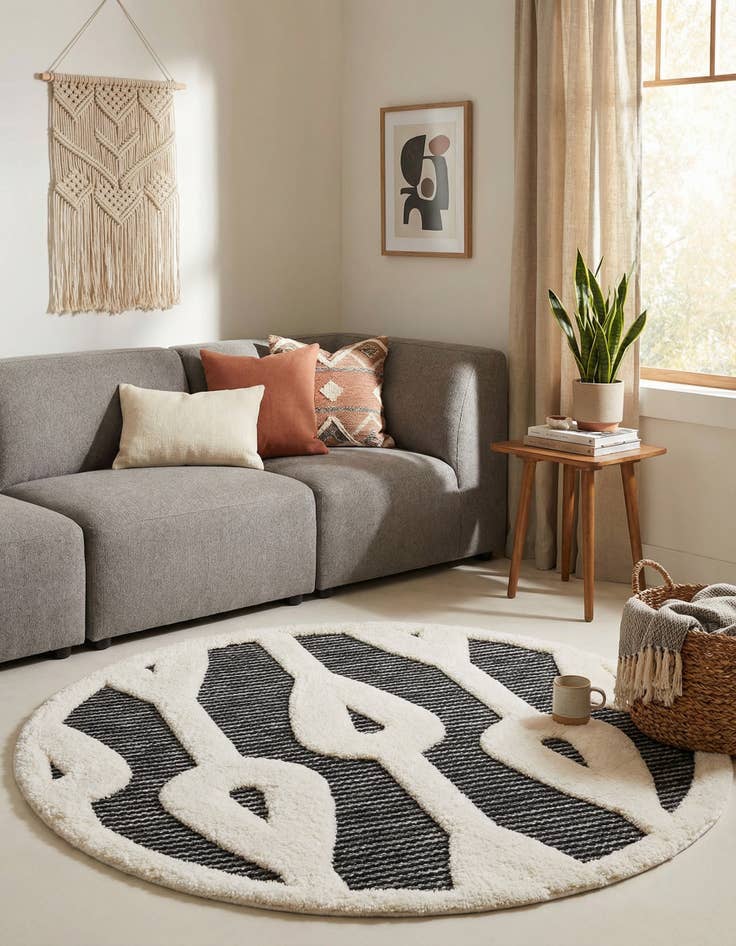 Detail image of 3' x 3' Prismatic Round Rug