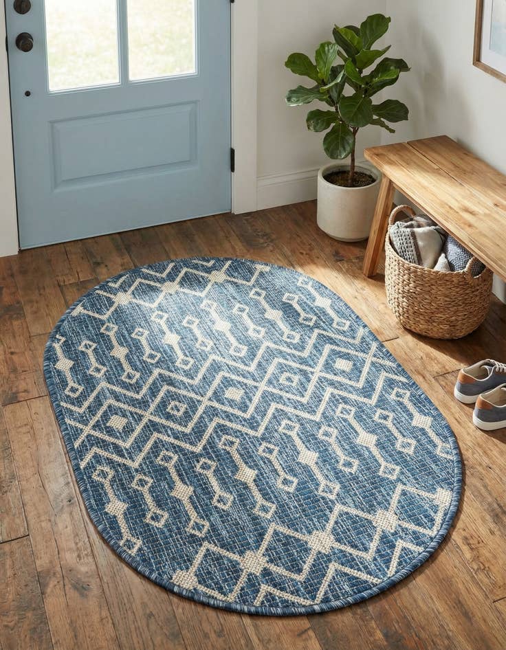 Detail image of 2' x 3'  Washable Trellis Indoor / Outdoor Oval Rug
