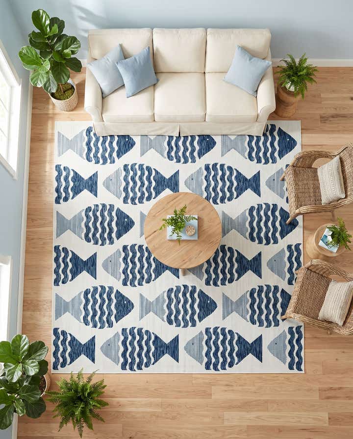 7' 10 x 7' 10 Easy-Clean Coastal Indoor / Outdoor Square Rug