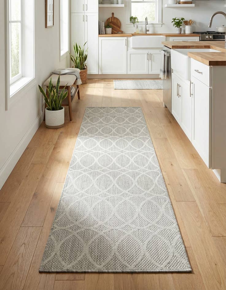 Detail image of 2' x 8' Easy-Clean Trellis Indoor / Outdoor Runner Rug