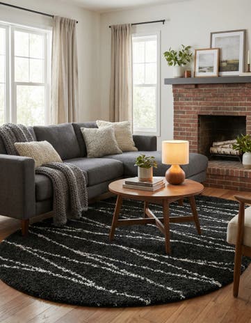 Black and White Serenity Shag Oval Rug