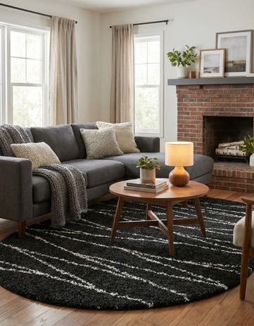 Black and White Serenity Shag Oval Rug