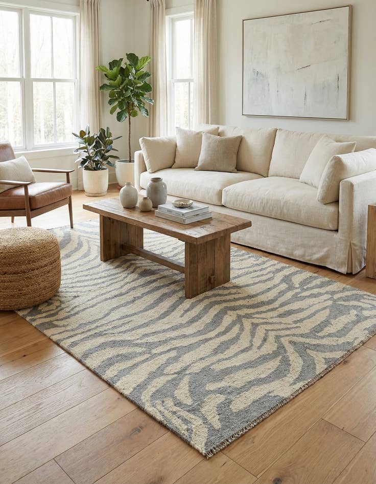 Detail image of 5' x 8' 1  Hand Knotted Darya Wool Rug