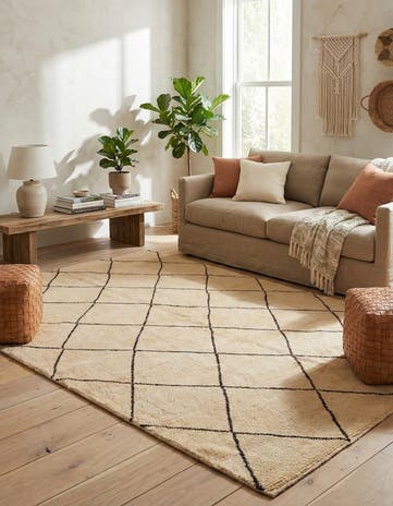 5' 6 x 8' Hand Knotted Moroccan Wool Rug