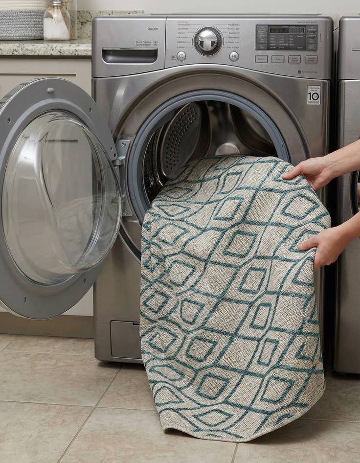 Detail image of 4' x 4'  Washable Jill Zarin Turks and Caicos Indoor / Outdoor Round Rug