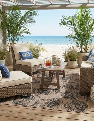 7' 10 x 10' Easy-Clean Coastal Indoor / Outdoor Rug