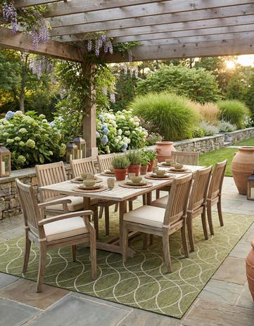 10' x 14' Easy-Clean Lattice Indoor / Outdoor Rug