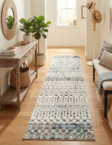 2' 7 x 12' Moroccan Trellis Runner Rug