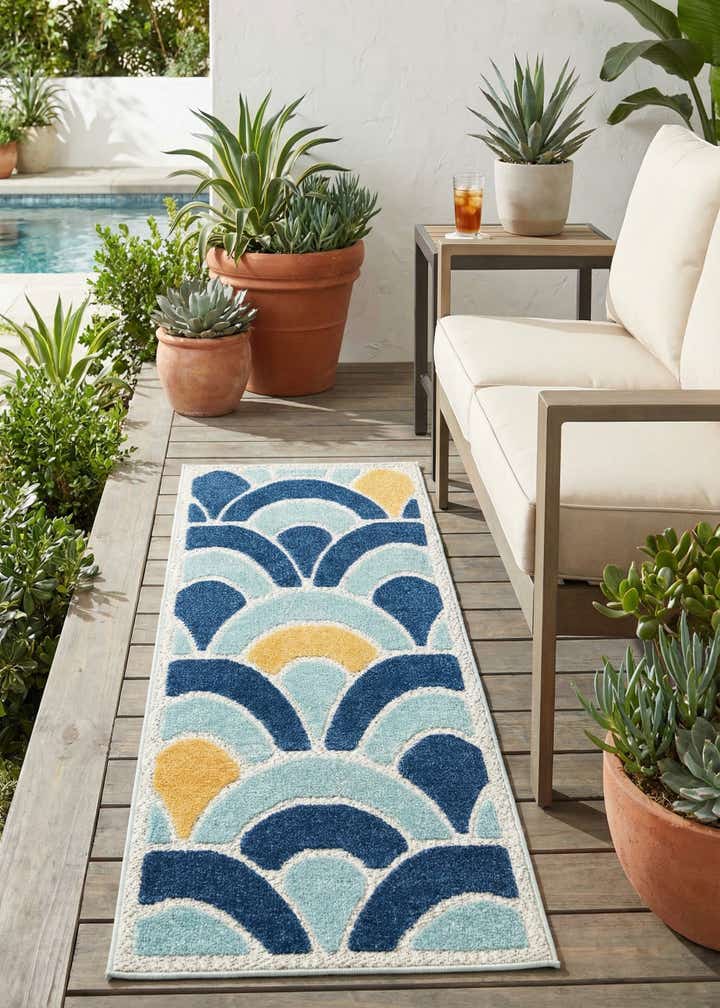 2' x 6' Easy-Clean Belize Indoor / Outdoor Runner Rug