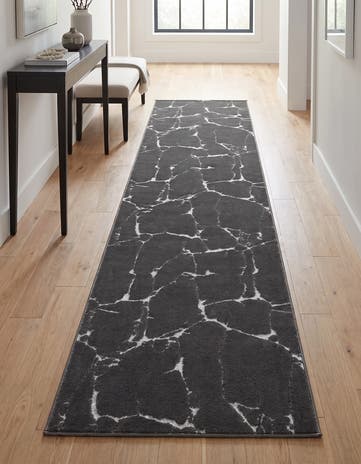 2' 7 x 10' Vogue Geo Runner Rug