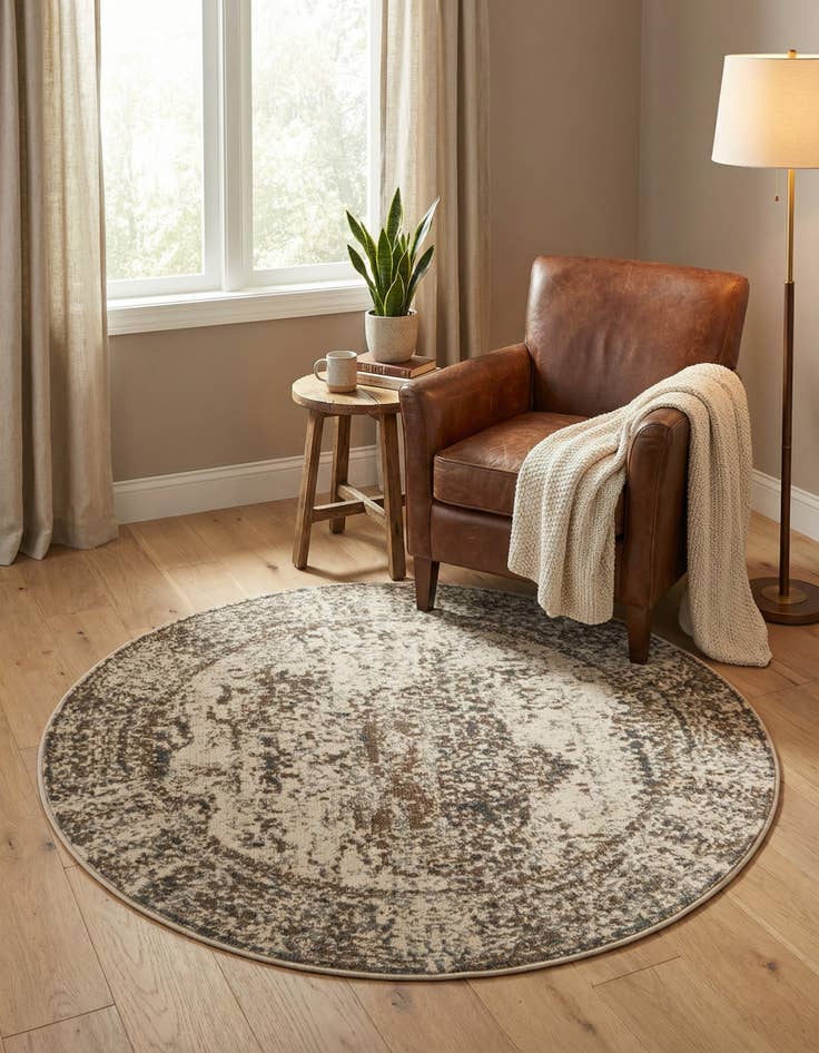 Detail image of 4' x 4' Sahara Round Rug