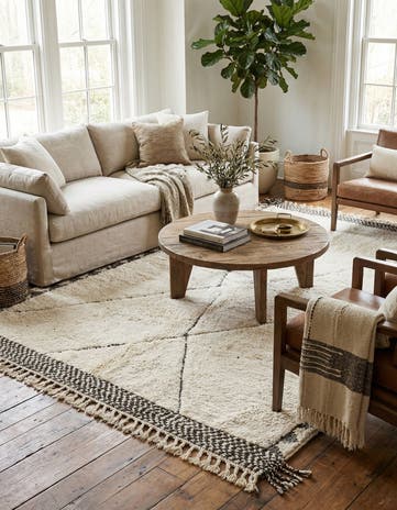 5' 7 x 8' 4 Hand Knotted Moroccan Wool Rug