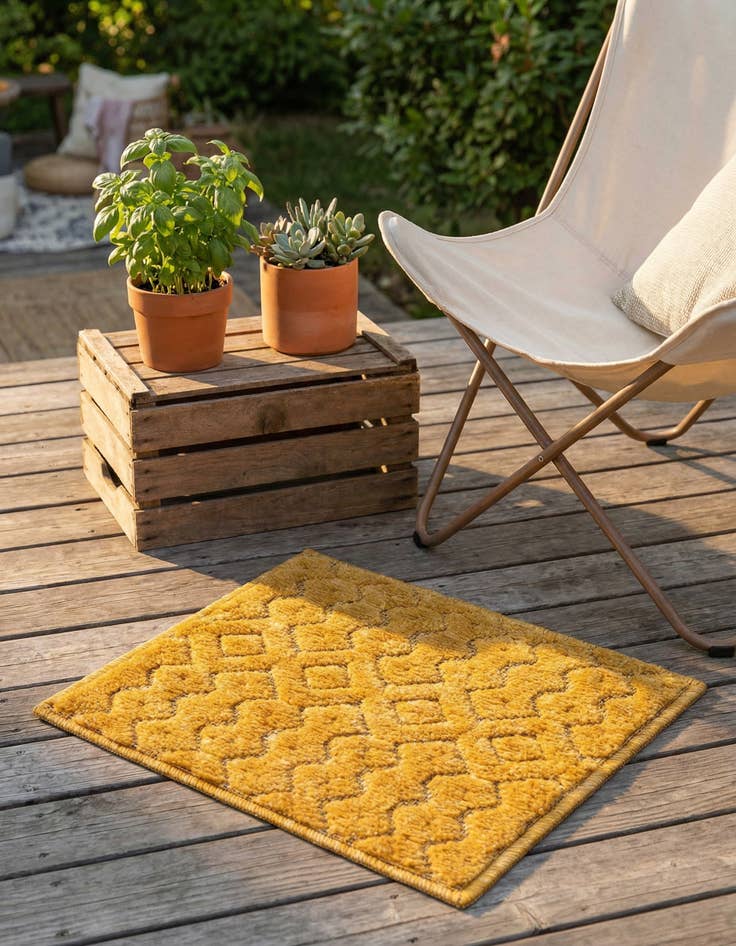 Detail image of 1' 4 x 1' 4  Washable Trellis Textured Indoor / Outdoor Sample Rug