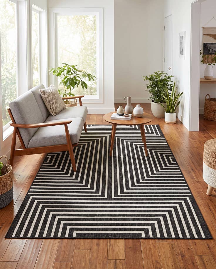 Detail image of 5' 3 x 8' Easy-Clean Modern Indoor / Outdoor Rug
