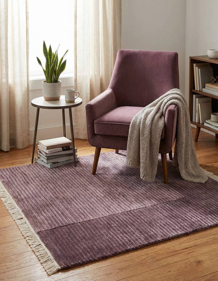 Detail image of 2' 5 x 2' 6  Hand Knotted Darya Wool Square Rug