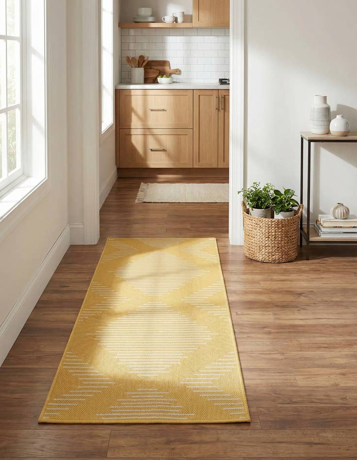 Detail image of  2' x 4'  Washable Modern Indoor / Outdoor Runner Rug