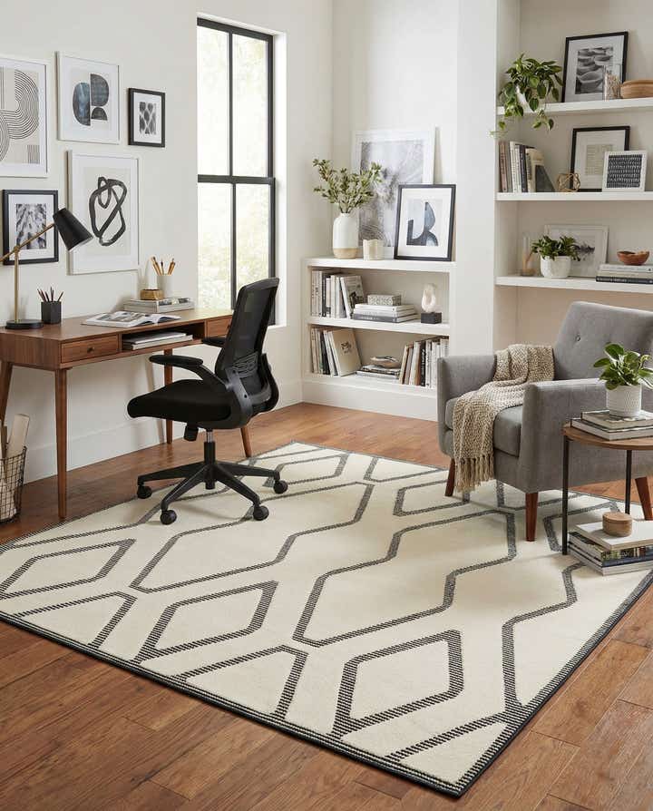 7' 10 x 7' 10 Prismatic Square Rug