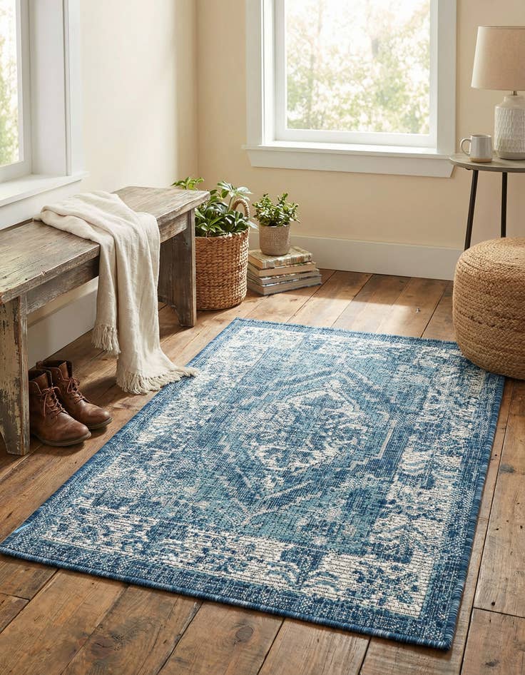 Detail image of 2' x 3'  Washable Traditional Indoor / Outdoor Rug
