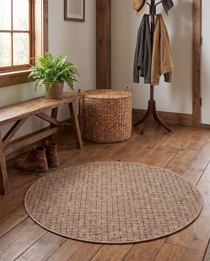 3' x 3' Easy-Clean Checkered Indoor / Outdoor Round Rug