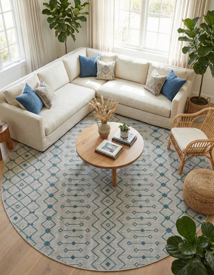 Detail image of 10' 8 x 10' 8 Easy-Clean Trellis Indoor / Outdoor Round Rug