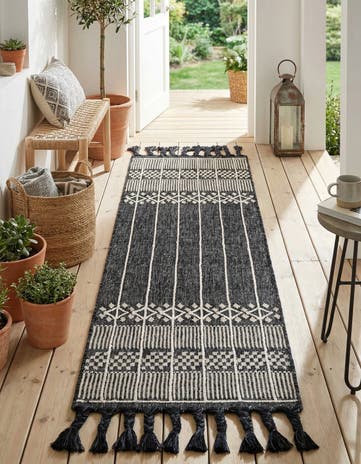 2' 2 x 6' 7 Easy-Clean Eco Bohemian Indoor / Outdoor Runner Rug