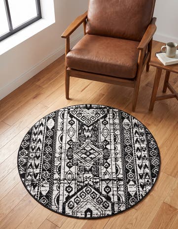 Black and White Oregon Round Rug