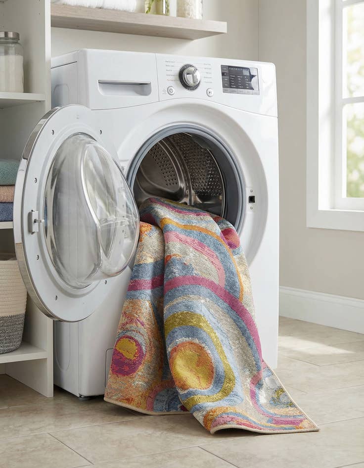 Detail image of  4' x 6'  Washable Modern Indoor / Outdoor Rug