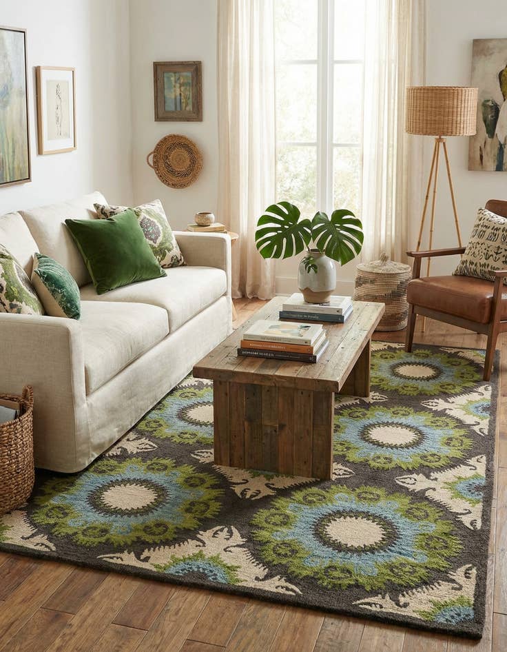 Detail image of 5' 1 x 8' Luna Wool Rug