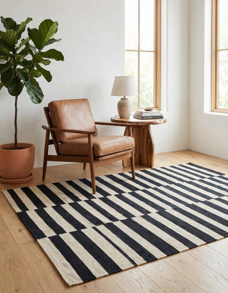 Detail image of 4' 2 x 6'  Hand Woven Kilim Modern Wool Rug