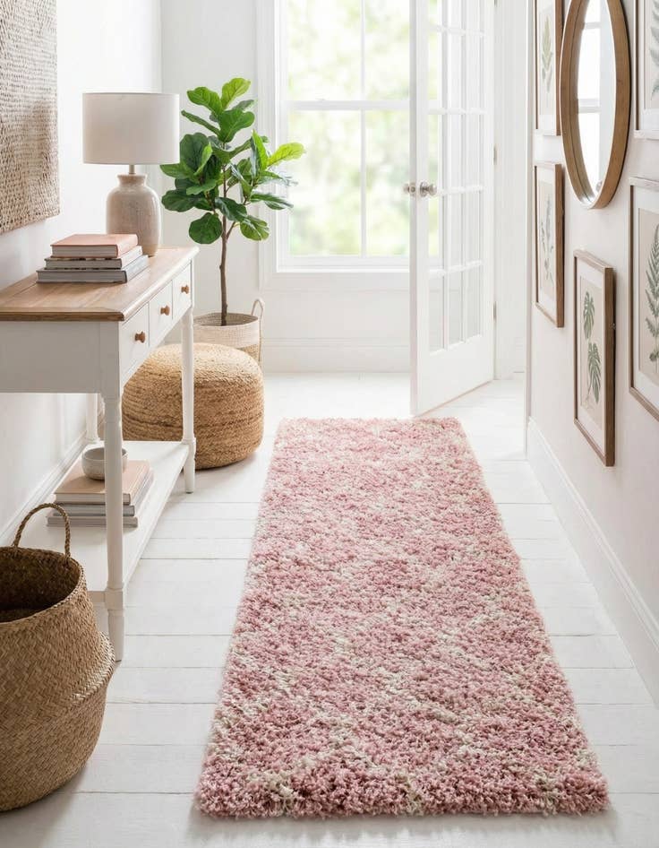 Detail image of  2' 7 x 10' Lattice Shag Runner Rug