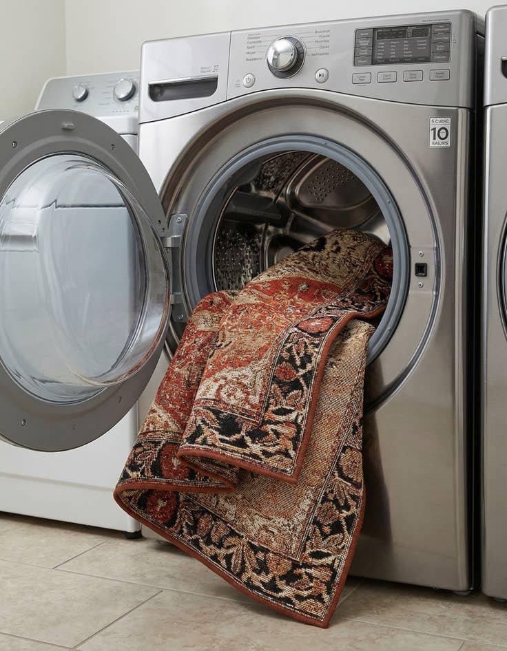 Detail image of 2' x 5'  Washable Traditional Indoor / Outdoor Runner Rug