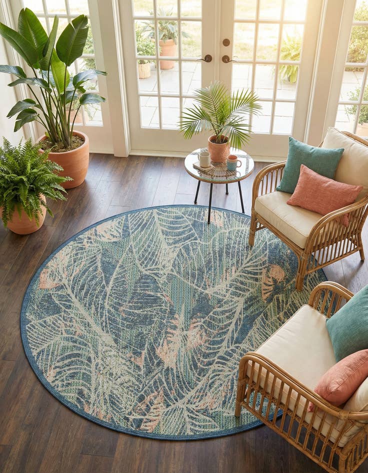 Detail image of 7' 10 x 7' 10  Washable Baja Indoor / Outdoor Round Rug