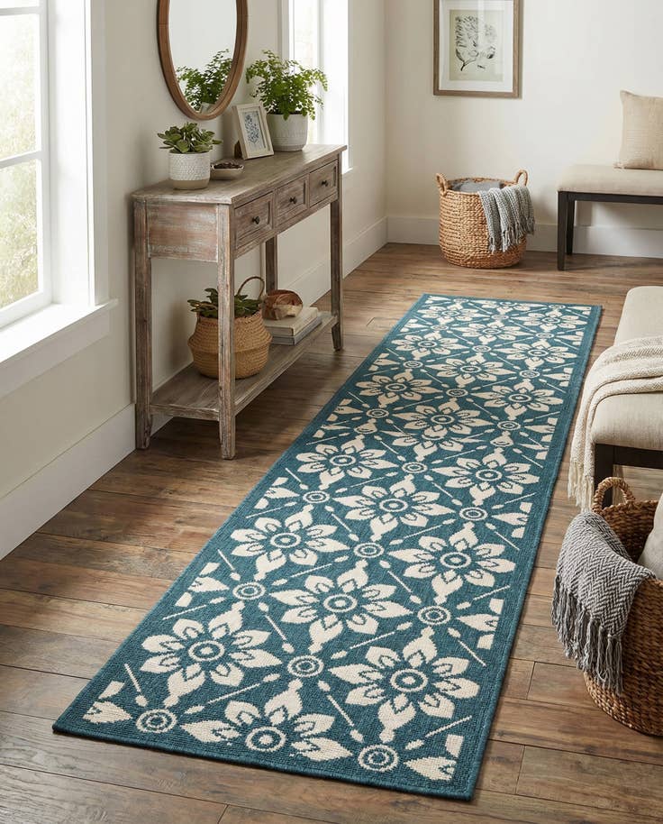 Detail image of 2' x 8' Easy-Clean Trellis Indoor / Outdoor Runner Rug