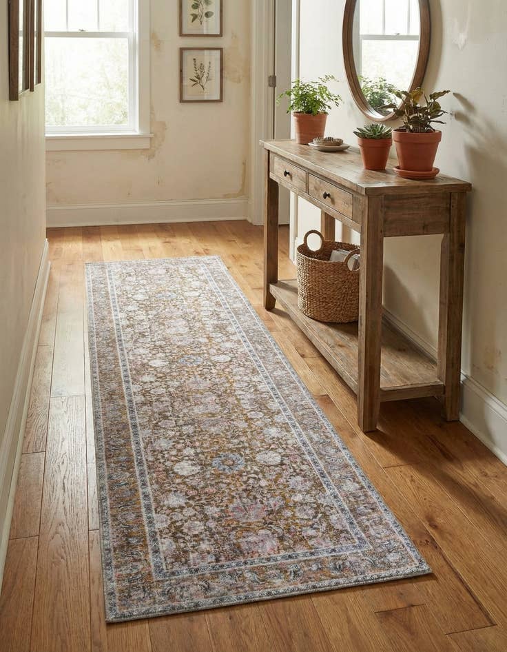 Detail image of 2' 7 x 10' Yara Runner Rug