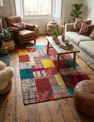 4' 5 x 7' Hand Woven Kilim Patchwork Wool Rug