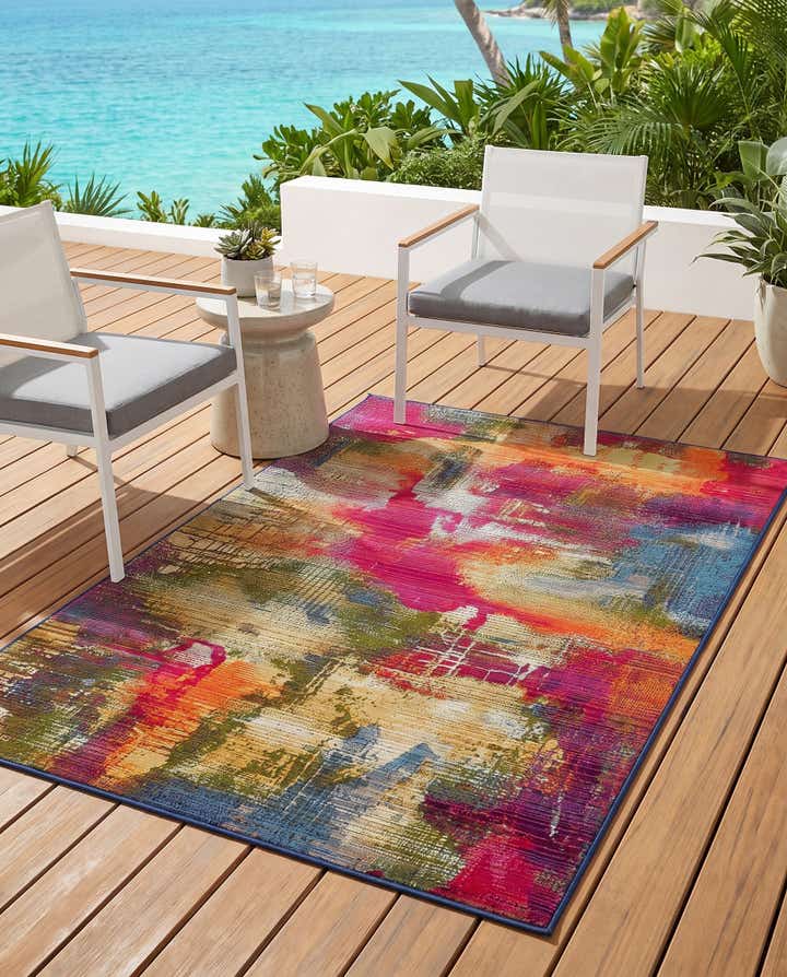 4' x 6' Easy-Clean Modern Indoor / Outdoor Rug