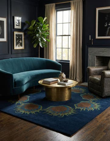 7' 5 x 7' 7 Luna Square Rug