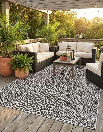 7' 10 x 11' Easy-Clean Jill Zarin Cape Town Indoor / Outdoor Rug