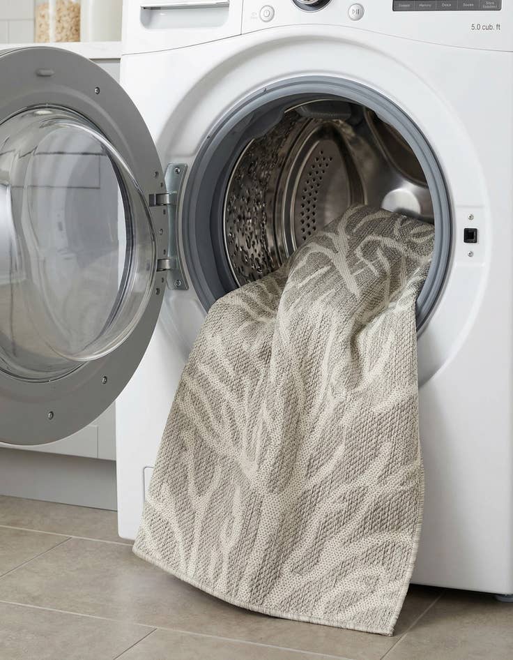 Detail image of 2' x 8'  Washable Coastal Indoor / Outdoor Runner Rug