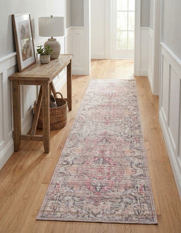 2' 7 x 14' Washable Nostalgia Runner Rug
