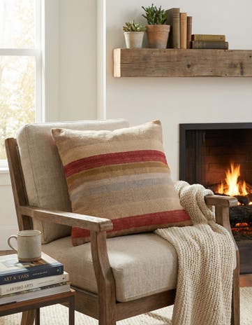 2' 5 x 2' 5 Hand Woven Pillow Wool Square Rug
