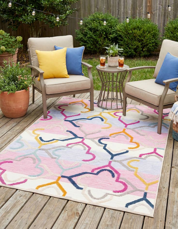 Detail image of  5' 3 x 7' 7  Washable  Indoor / Outdoor Rug