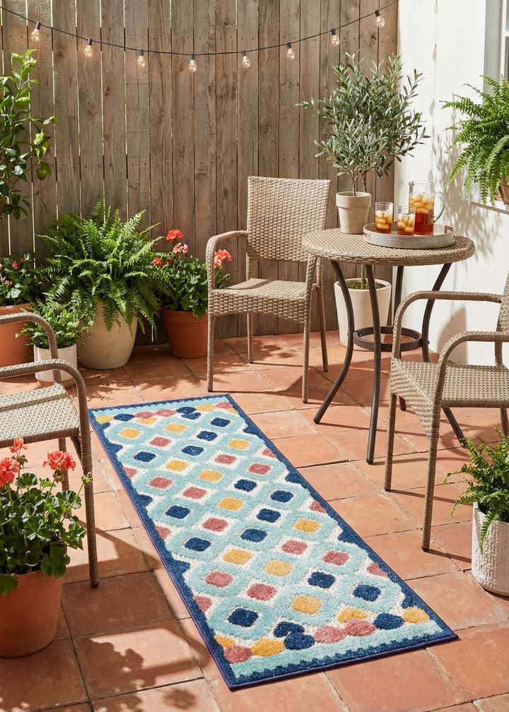 2' x 6' Easy-Clean Belize Indoor / Outdoor Runner Rug