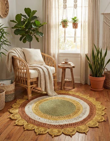 5' 3 x 5' 3 Handmade Braided Jute Round Rug