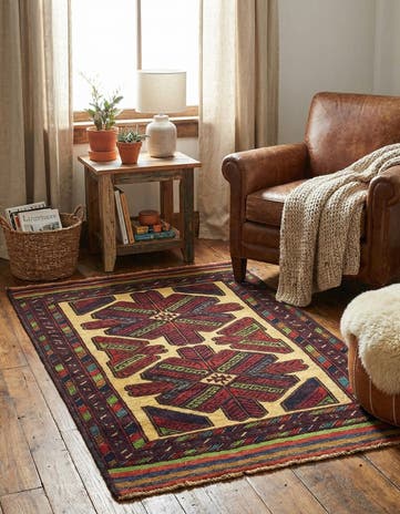 3' x 4' 5 Hand Knotted Sumak Wool Rug