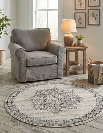 3' 3 x 3' 3 Nyla Round Rug
