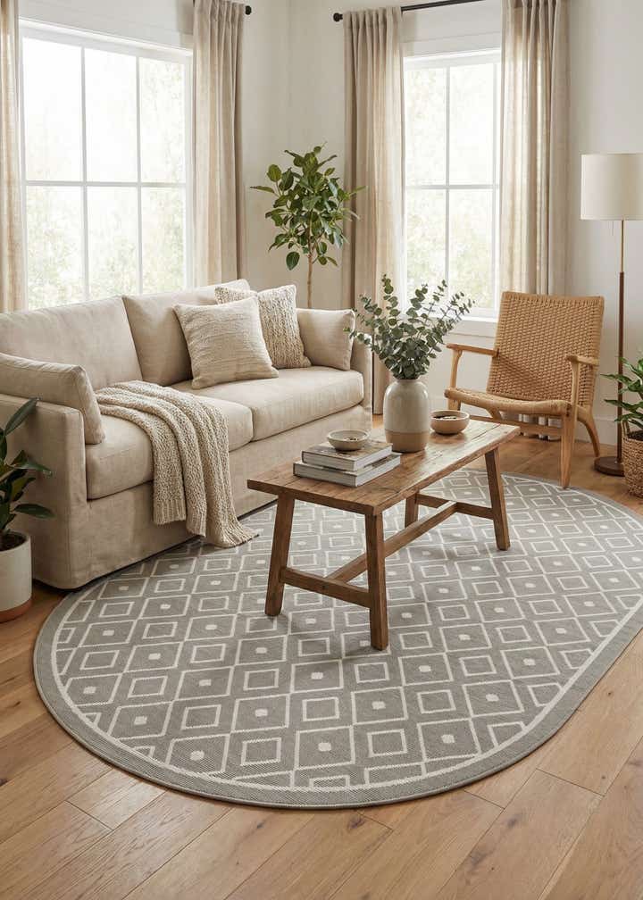 5' 3 x 8' Easy-Clean Trellis Indoor / Outdoor Oval Rug