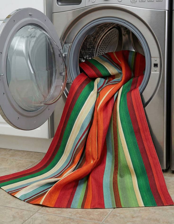 Detail image of 7' 10 x 10'  Washable Modern Indoor / Outdoor Rug