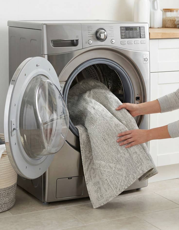 Detail image of  4' x 6'  Washable Bohemian Indoor / Outdoor Rug