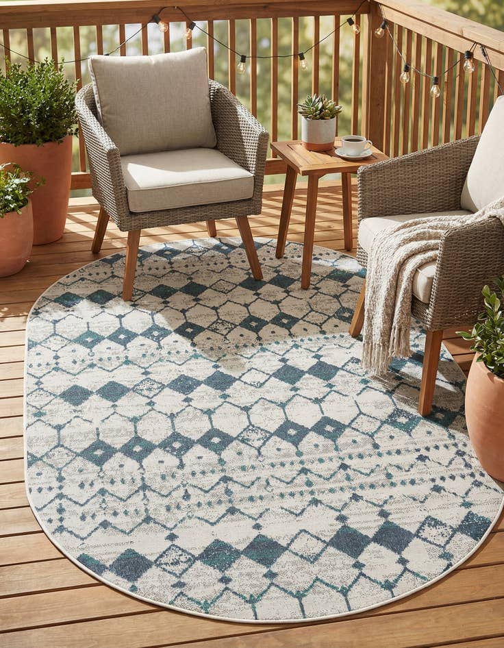 Detail image of 5' 3 x 8'  Washable Trellis Indoor / Outdoor Oval Rug